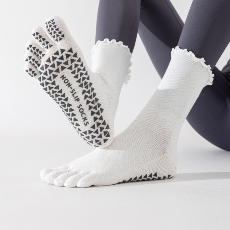 プロ仕様の滑り止め付き五本指ヨガソックス。女性用、大人用。室 - Pilate Yoga Workout のレビューと価格