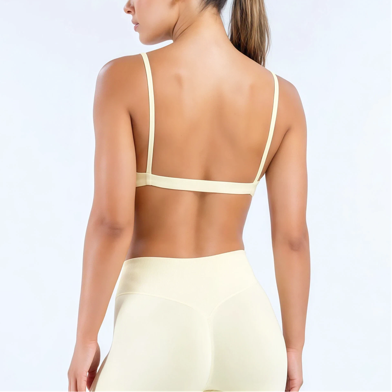 HISTELLO インパクトスクープネックブラ レディース  - Pilate Yoga Workout のレビューと価格