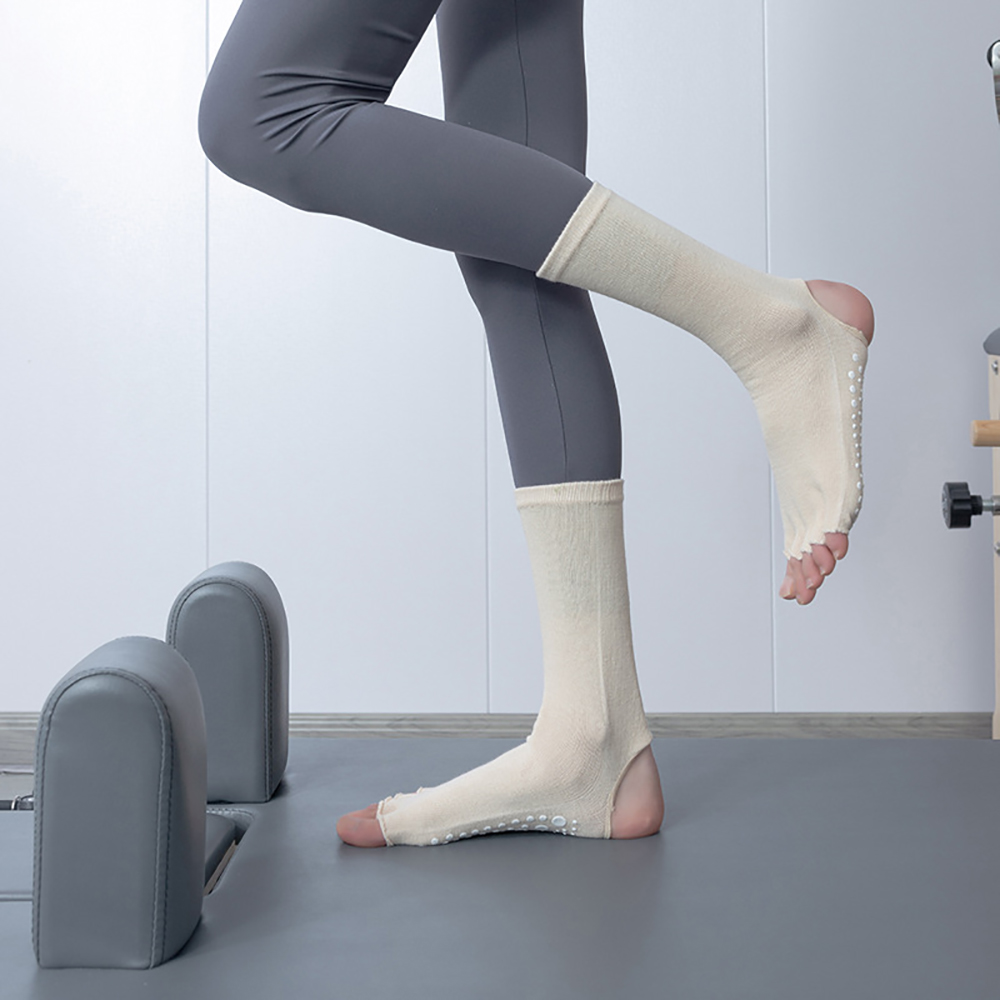 シリコーンノンスリップつま先なしピラティスソックスプロフェッ - Pilates Yoga Hose のレビューと価格