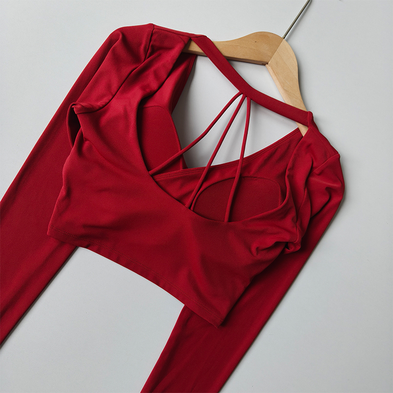 ジムデザインのVネック長袖クロスオーバースポーツTシャツ、女 - Pilates V Yoga のレビューと価格