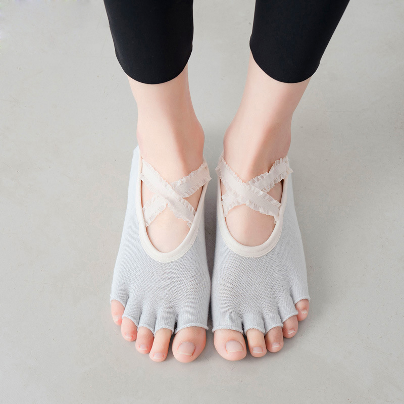 5本指のヨガソックス,レース,クロスストラップ,滑り止め,バ - Pilate Yoga Workout のレビューと価格